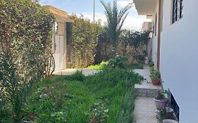 Bel Appartement A Proximite De La Gare Routiere